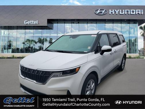 2024 Kia Carnival LX