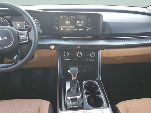 2024 Kia Carnival LX