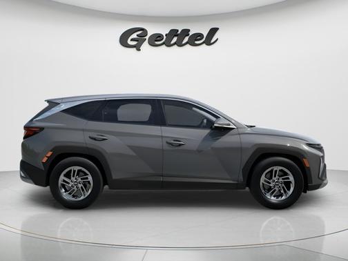 Hampton Gray 2026 Hyundai TUCSON SE