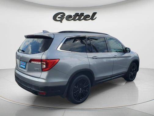 Lunar Silver Metallic 2022 Honda Pilot AWD Special Edition