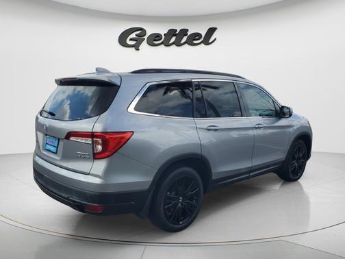 Lunar Silver Metallic 2022 Honda Pilot AWD Special Edition