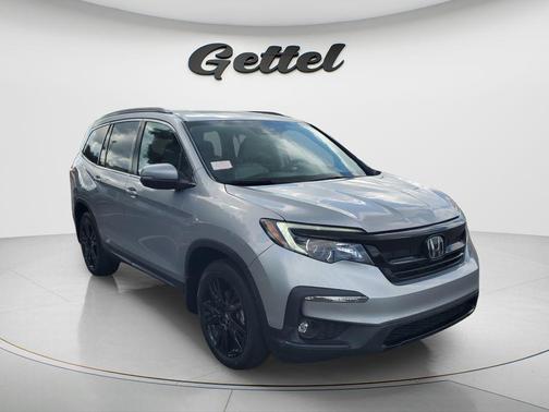 Lunar Silver Metallic 2022 Honda Pilot AWD Special Edition