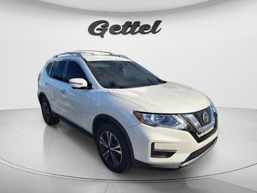 Pearl White Tricoat 2020 Nissan Rogue SV