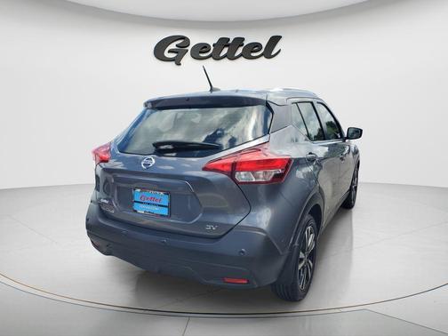 Gun Metallic 2020 Nissan Kicks SV