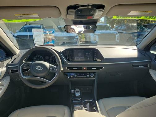 2022 Hyundai SONATA SEL