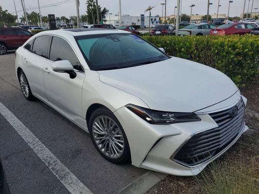 2020 Toyota Avalon Hybrid Limited