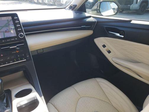 2020 Toyota Avalon Hybrid Limited