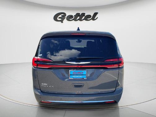 Ceramic Gray Clearcoat 2025 Chrysler Pacifica L