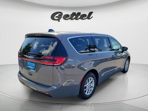 Ceramic Gray Clearcoat 2025 Chrysler Pacifica L