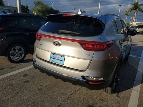 2020 Kia Sportage EX