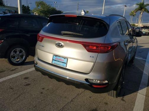 2020 Kia Sportage EX