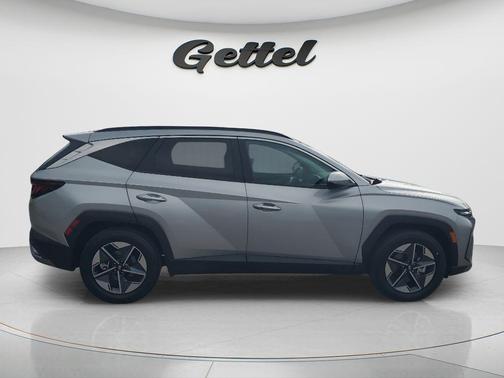 Shimmering Silver 2026 Hyundai TUCSON SEL