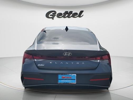 Ecotronic Gray 2024 Hyundai ELANTRA SEL