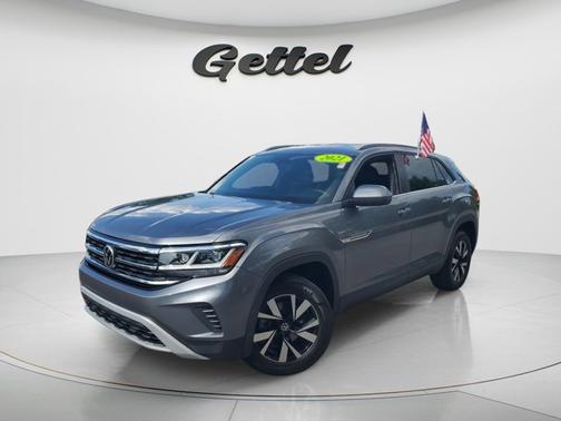 Platinum Gray Metallic 2021 Volkswagen Atlas Cross Sport 2.0T SE