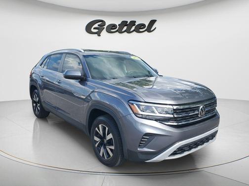 Platinum Gray Metallic 2021 Volkswagen Atlas Cross Sport 2.0T SE