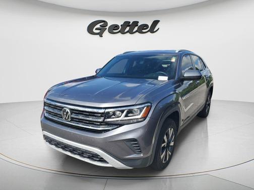 Platinum Gray Metallic 2021 Volkswagen Atlas Cross Sport 2.0T SE