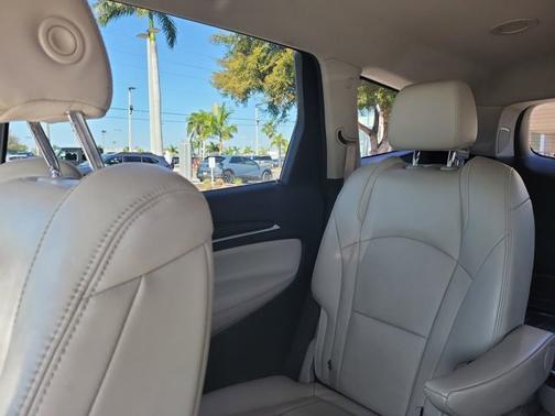 2020 Buick Enclave FWD Essence