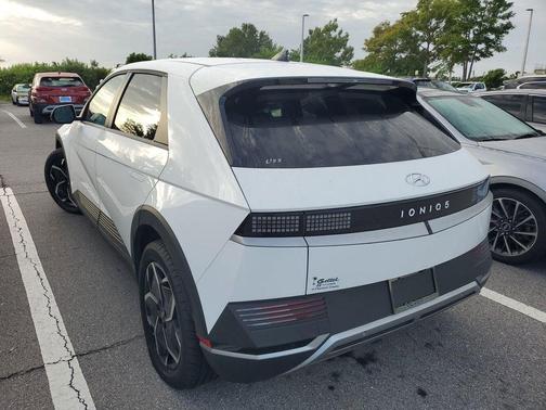 2024 Hyundai IONIQ 5 SEL