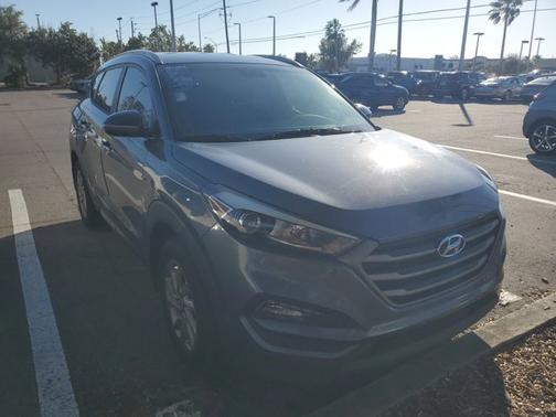 2016 Hyundai TUCSON SE
