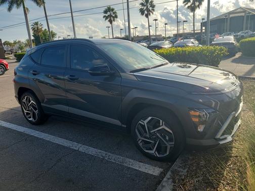 Ecotronic Gray Pearl 2026 Hyundai KONA SEL Premium