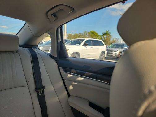 2022 Honda Accord Hybrid EX-L