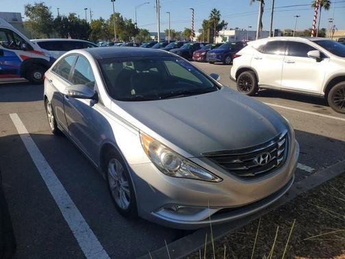 2012 Hyundai SONATA Limited