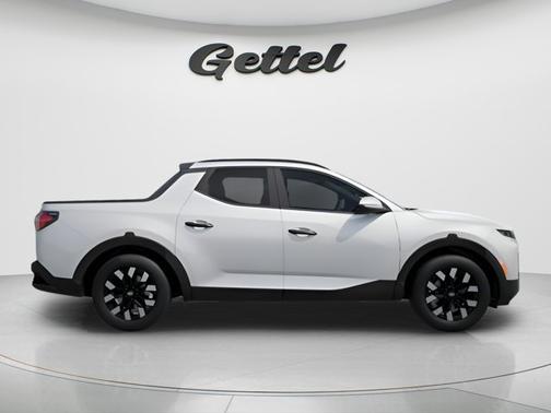 Atlas White 2026 Hyundai SANTA CRUZ SEL Activity