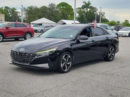 2021 Hyundai ELANTRA SEL