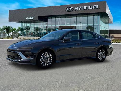2025 Hyundai SONATA Hybrid Limited