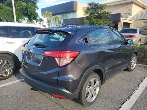 2017 Honda HR-V LX