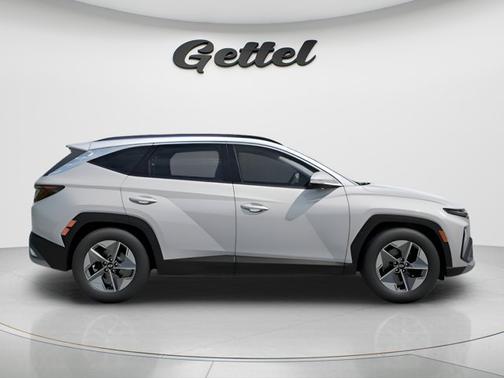 Serenity White Pearl 2026 Hyundai TUCSON SEL Premium