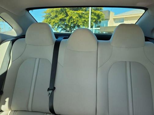 2023 Hyundai SONATA Hybrid Base