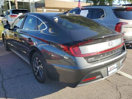 2023 Hyundai SONATA Hybrid Base