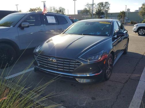 2023 Hyundai SONATA Hybrid Base