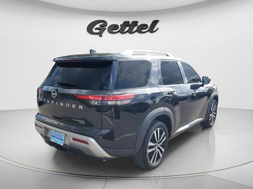 Super Black 2023 Nissan Pathfinder Platinum 4WD