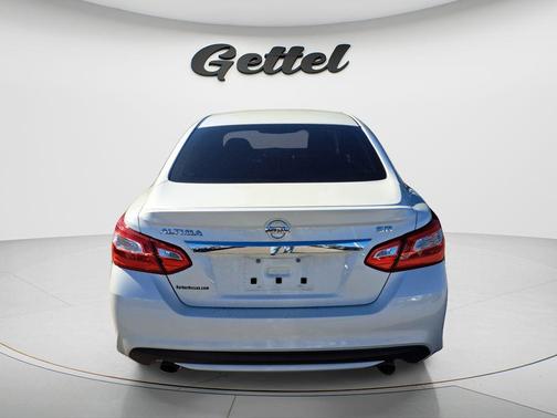 2016 Nissan Altima 2.5 SR