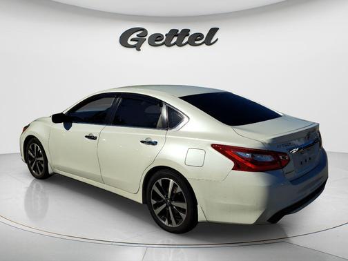 2016 Nissan Altima 2.5 SR