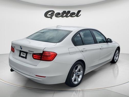 Alpine White 2015 BMW 320 i
