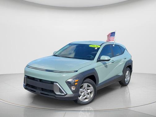 2026 Hyundai KONA SE