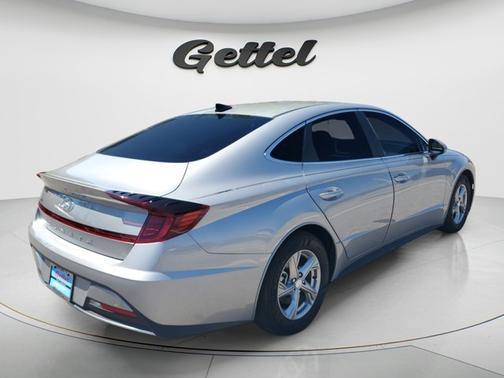 2023 Hyundai SONATA SE