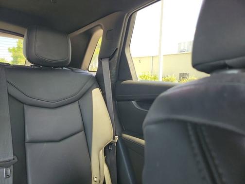 2021 Cadillac XT5 FWD Premium Luxury