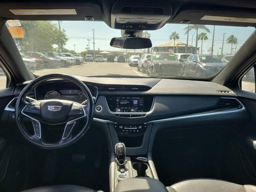 2021 Cadillac XT5 FWD Premium Luxury