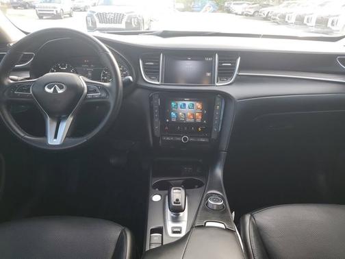 2023 INFINITI QX50 LUXE