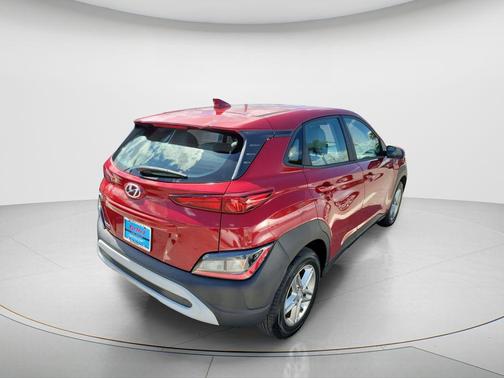 2022 Hyundai KONA SE