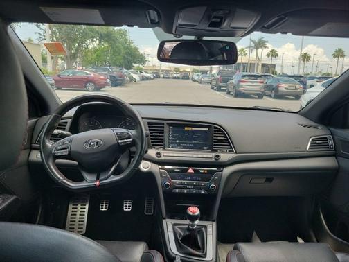 2017 Hyundai ELANTRA Sport