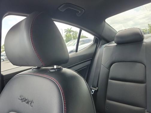 2017 Hyundai ELANTRA Sport