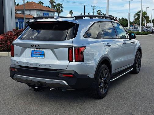2022 Kia Sorento SX