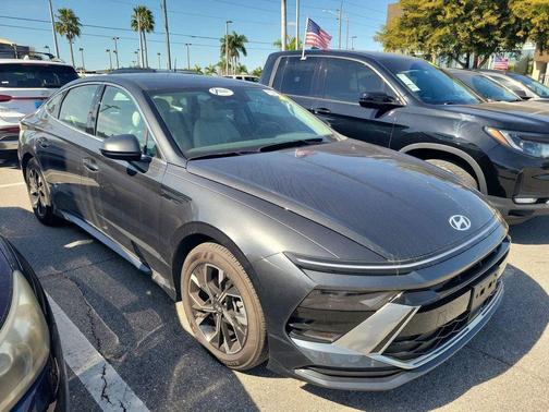 2025 Hyundai SONATA SEL
