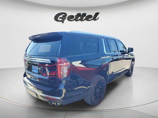 2023 Chevrolet Suburban 4WD High Country