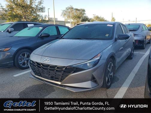 2023 Hyundai ELANTRA SEL